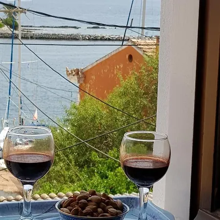 Sotiris Sea View Apartment *